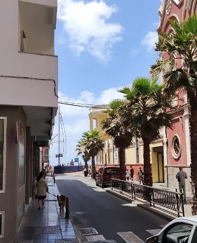 Διαμέρισμα Marines 2 *